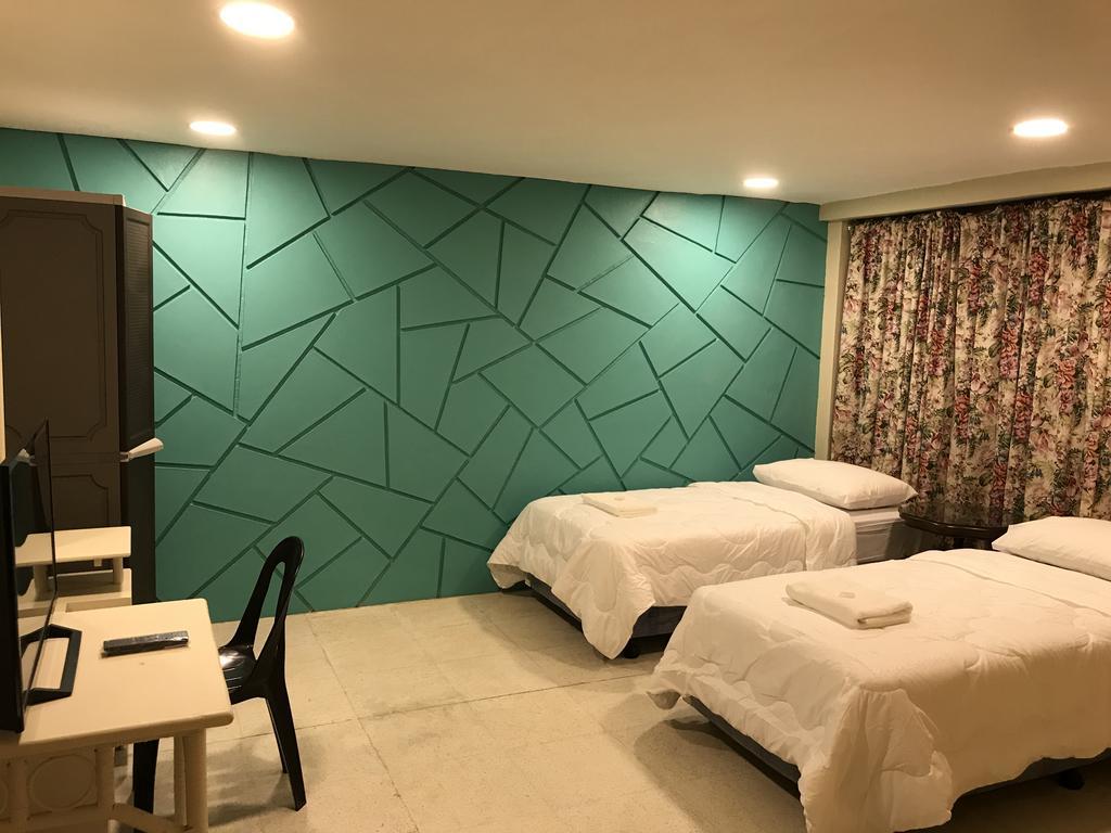 Residencia Marfel Hotel Таклобан Екстериор снимка
