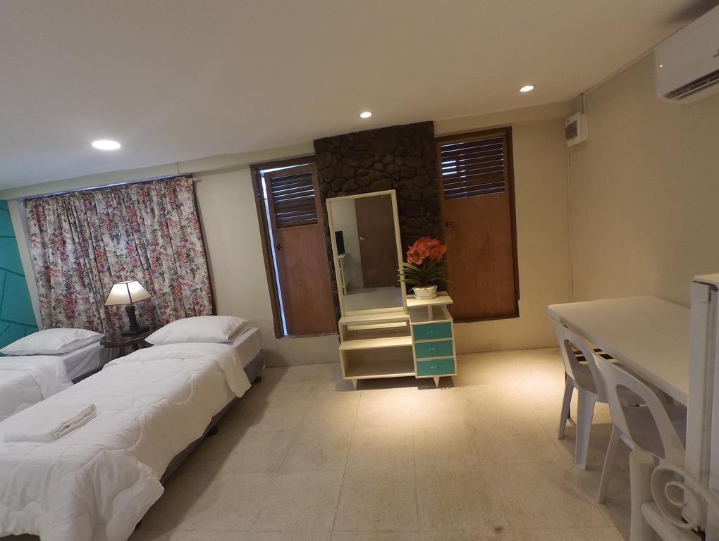 Residencia Marfel Hotel Таклобан Екстериор снимка