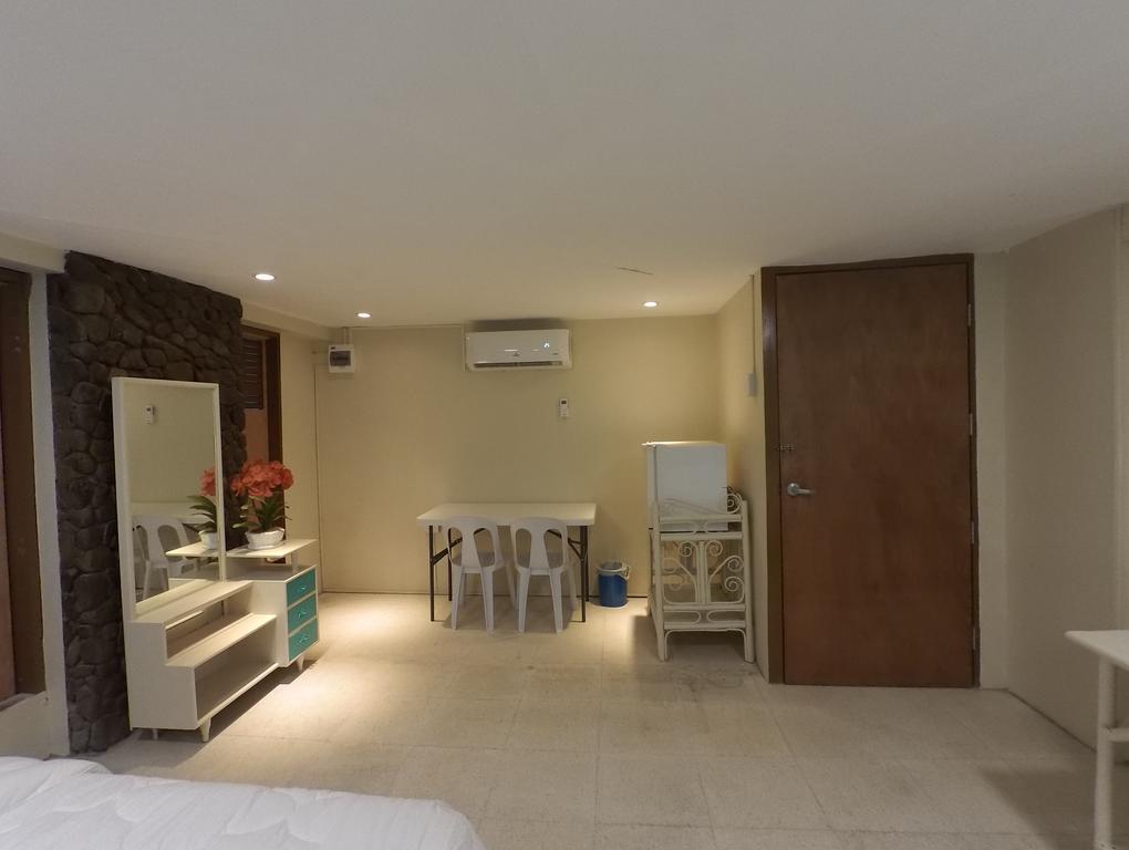 Residencia Marfel Hotel Таклобан Екстериор снимка