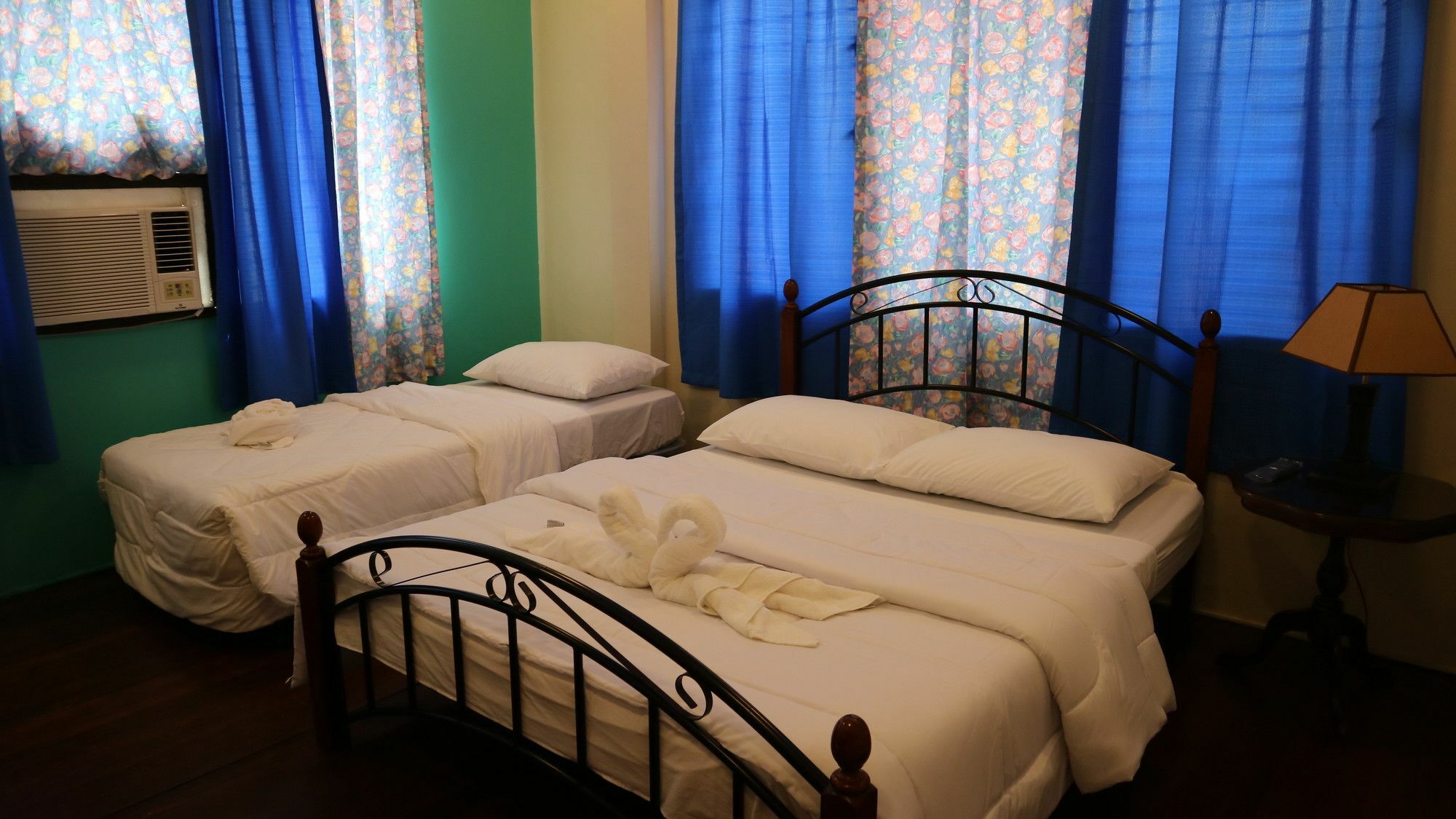 Residencia Marfel Hotel Таклобан Екстериор снимка