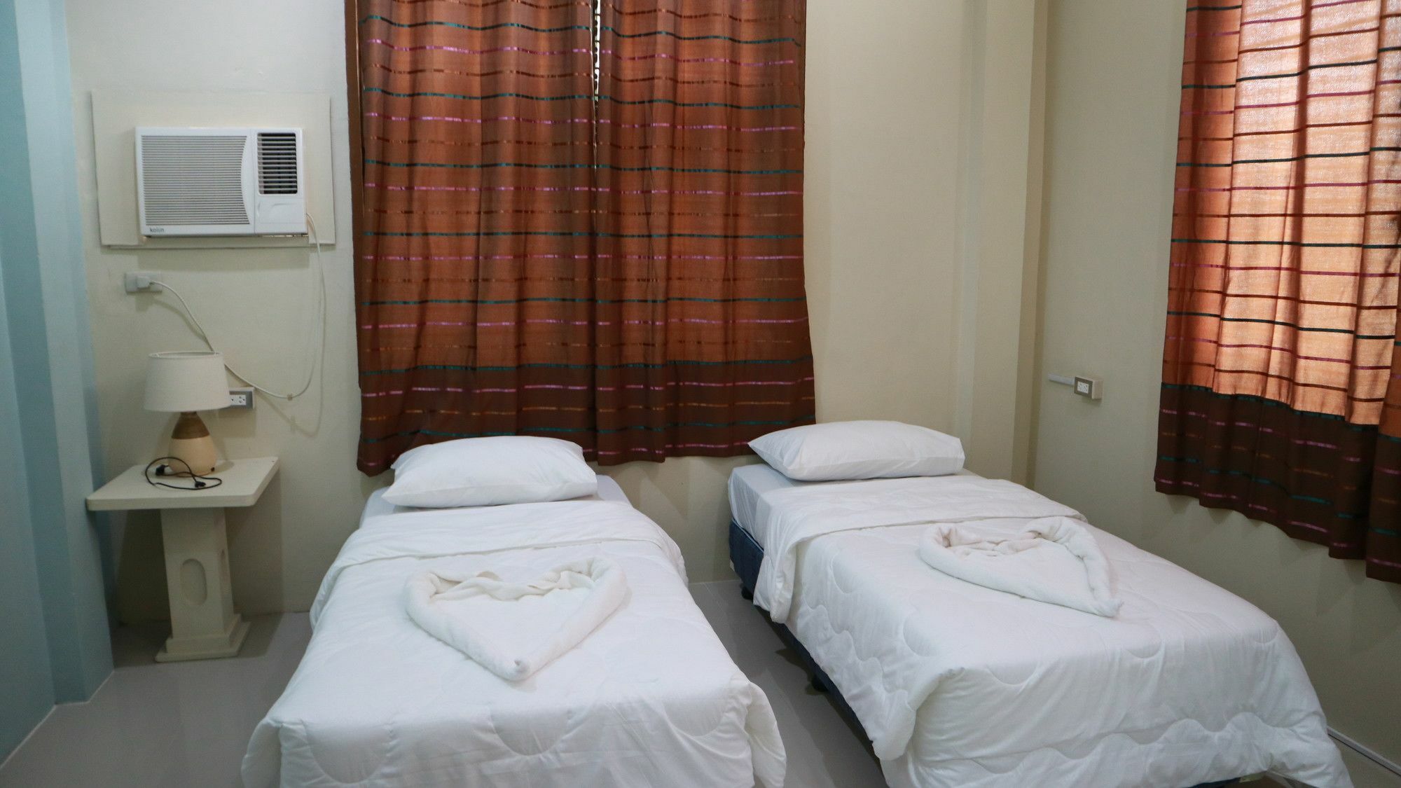 Residencia Marfel Hotel Таклобан Екстериор снимка