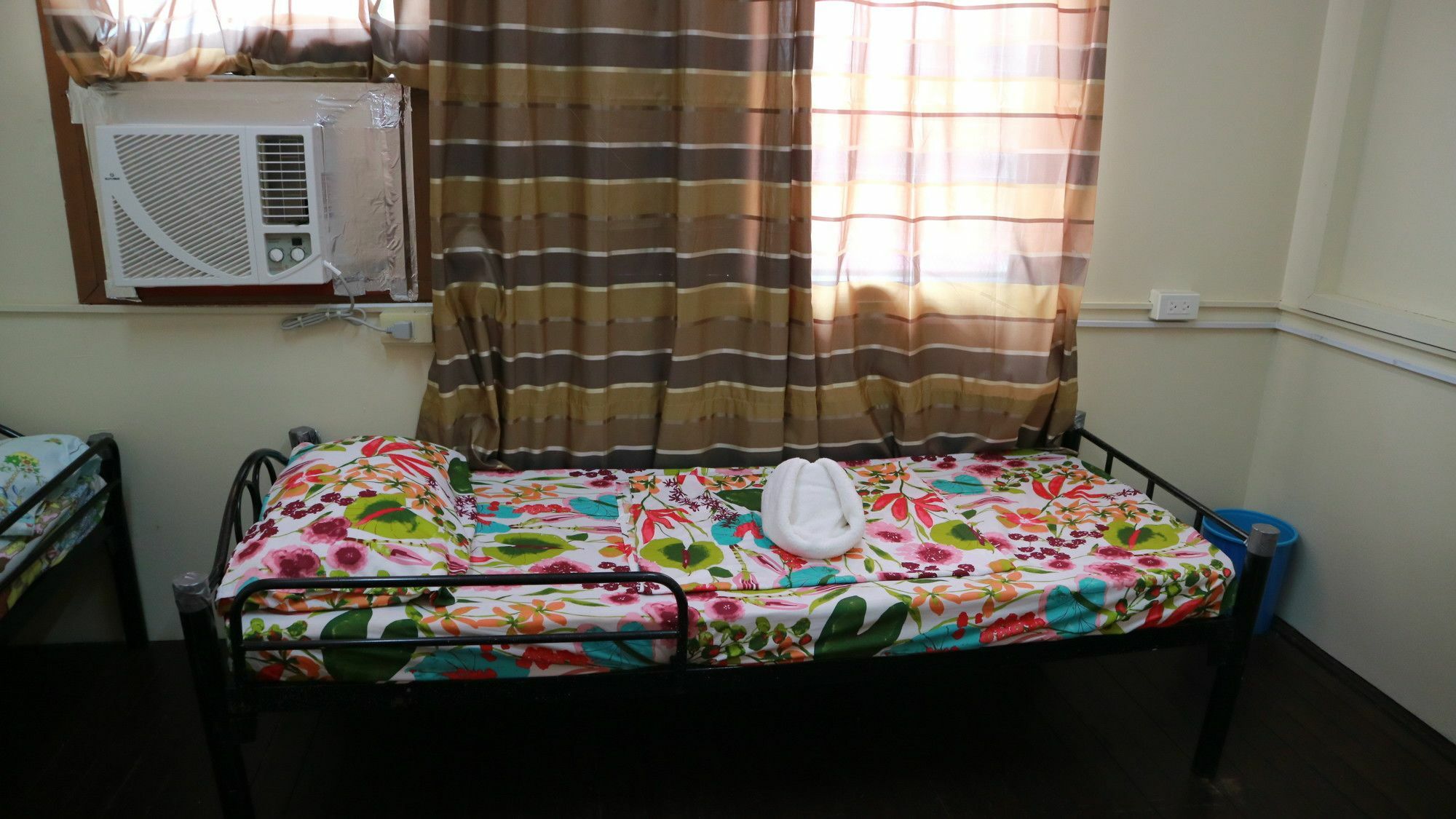Residencia Marfel Hotel Таклобан Екстериор снимка