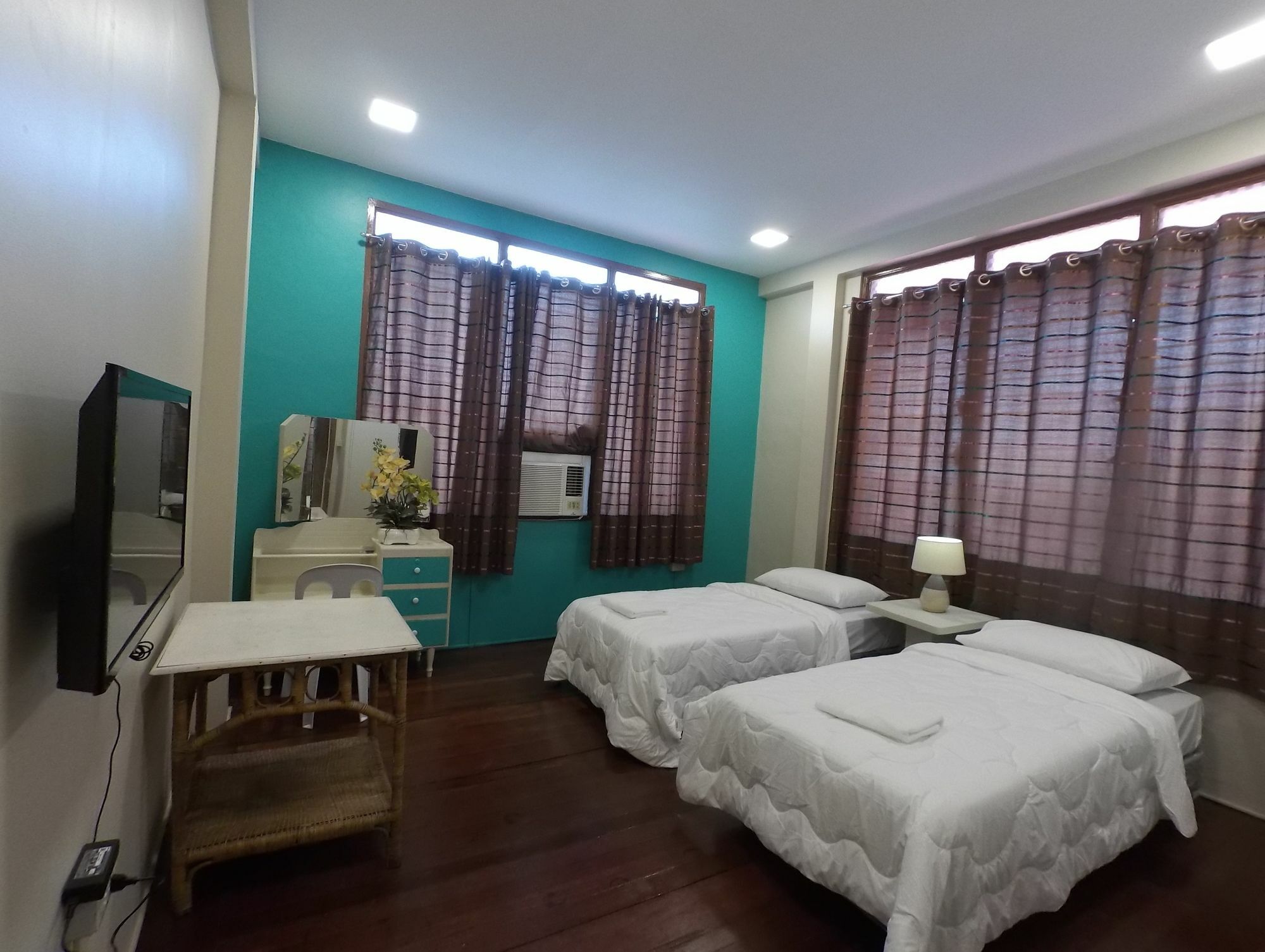 Residencia Marfel Hotel Таклобан Екстериор снимка